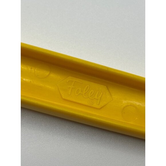 Vintage Foley Yellow Plastic meat Fork 11” - Picture 2 of 10